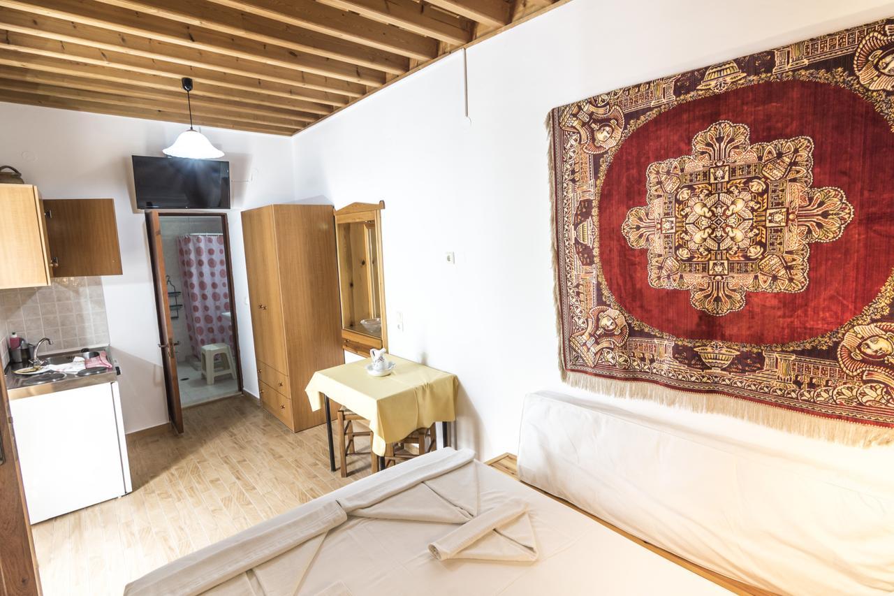 Villa Mika Líndos Buitenkant foto