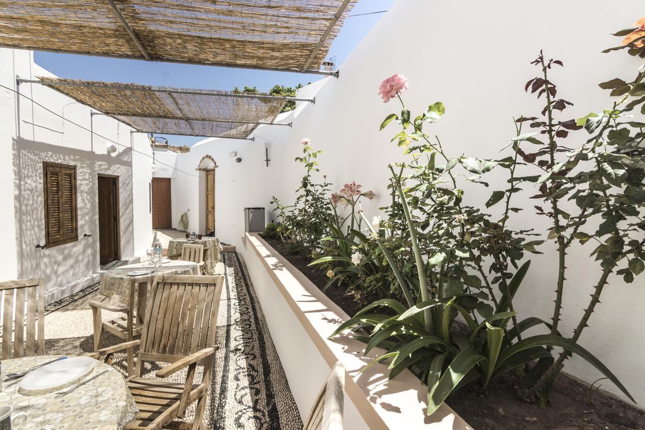 Villa Mika Líndos Buitenkant foto